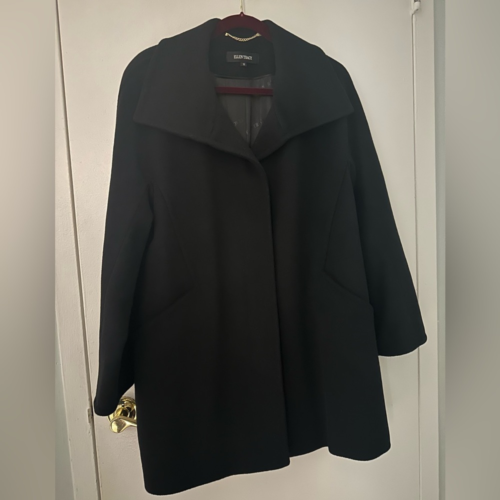 Ellen Tracy Elegant Black Pea Coat